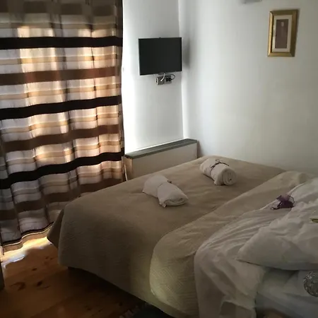Pharia With Pool, Jacuzzi, Sauna * 스타리 그라드
