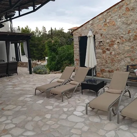Pharia With Pool, Jacuzzi, Sauna 호텔 스타리 그라드